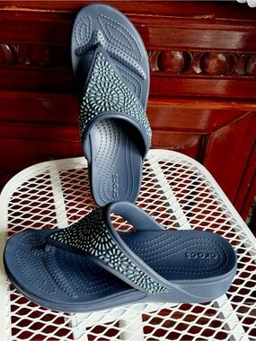 CROCS Women's Navy Flip Flop Sandals with Mint Accents